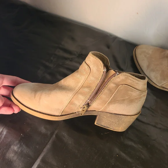 Maurices suede ankle boots - Picture 5 of 12